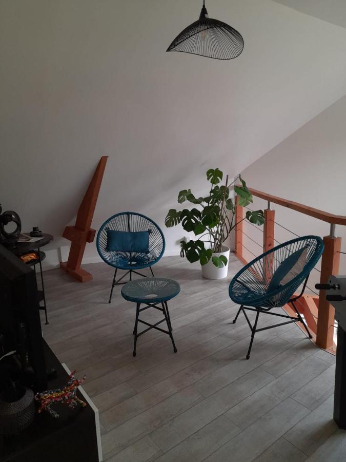 Chambre Dans Un Ecrin De Verdure Angrie Eksteriør bilde